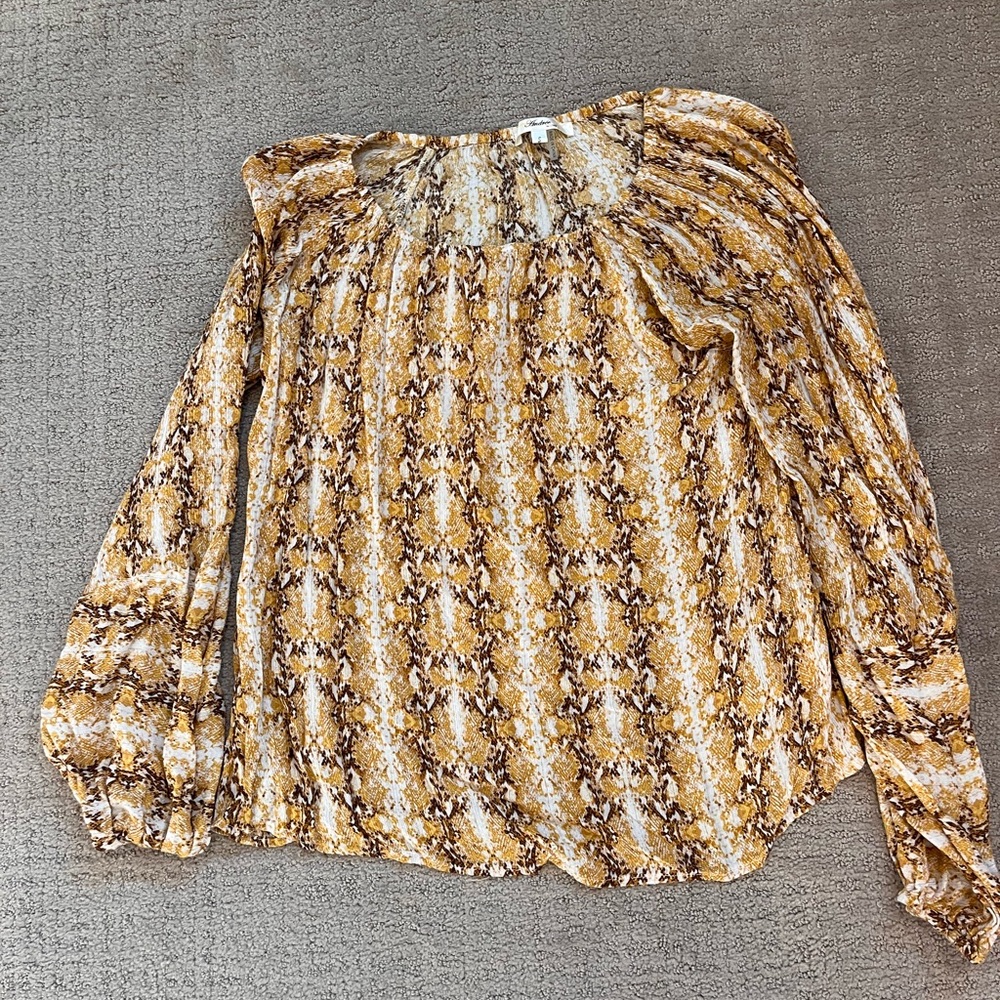 Woman’s blouse